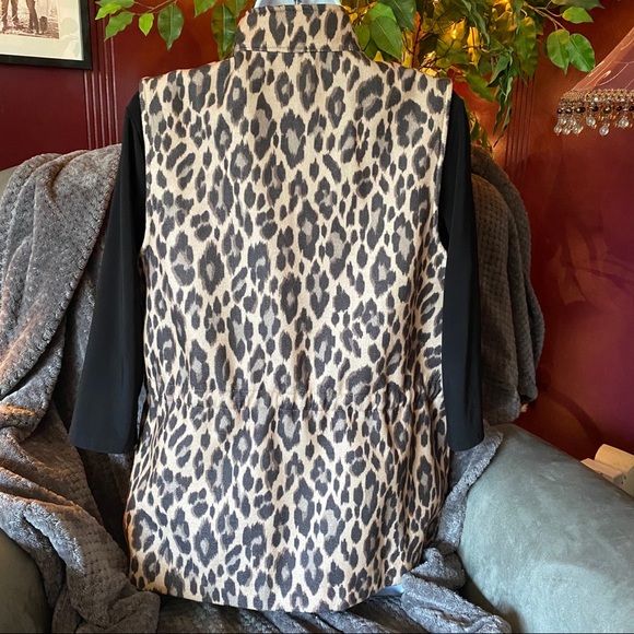 Chico’s Animal Print Zip Up Vest - Picture 2 of 8